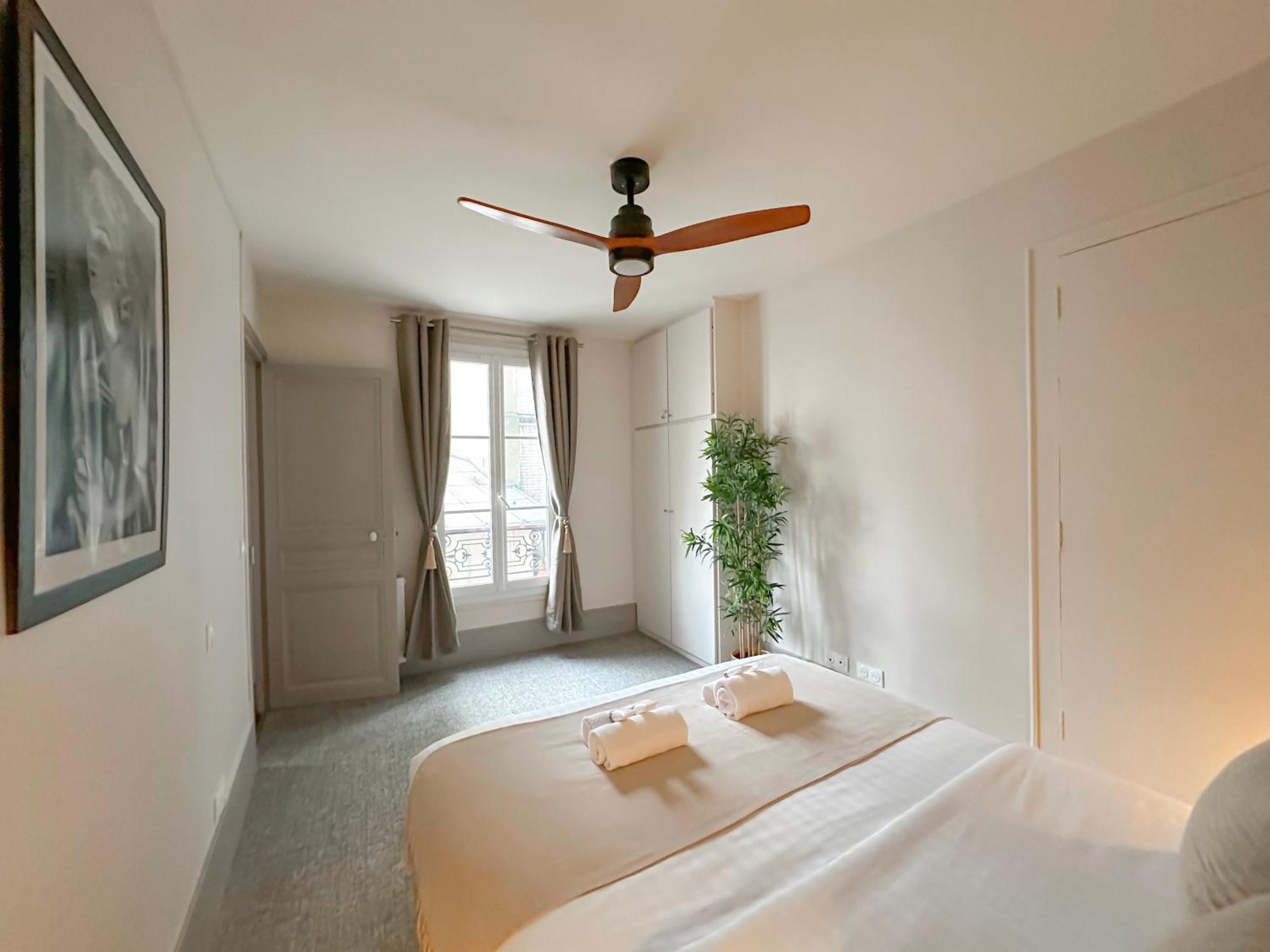 Champs Elysees Area Apartment Paris