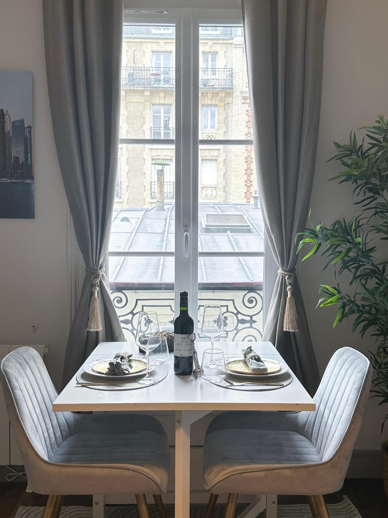 Champs Elysees Area Apartment Paris