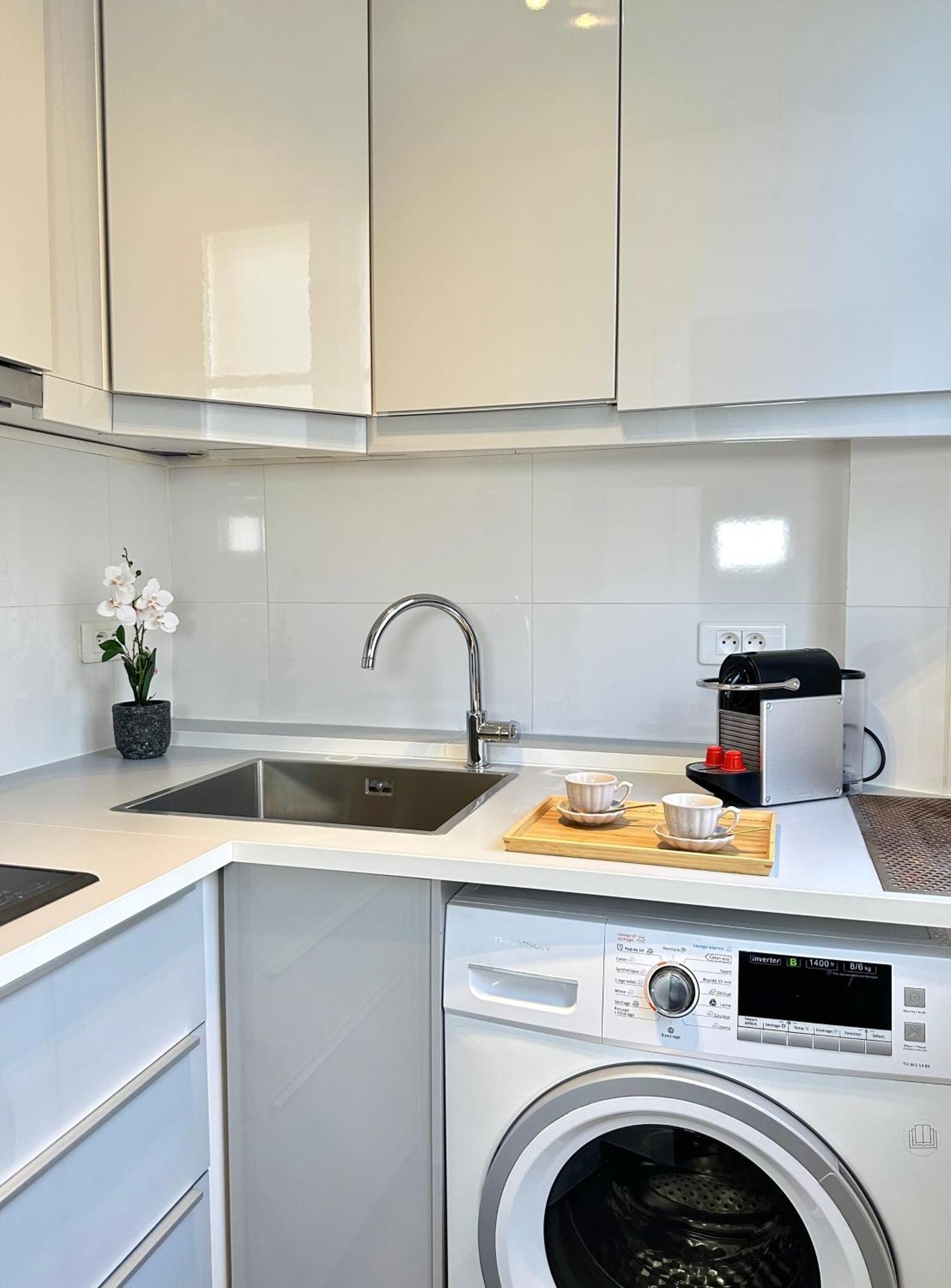 Beautiful Near Parc Des Expositions Apartment