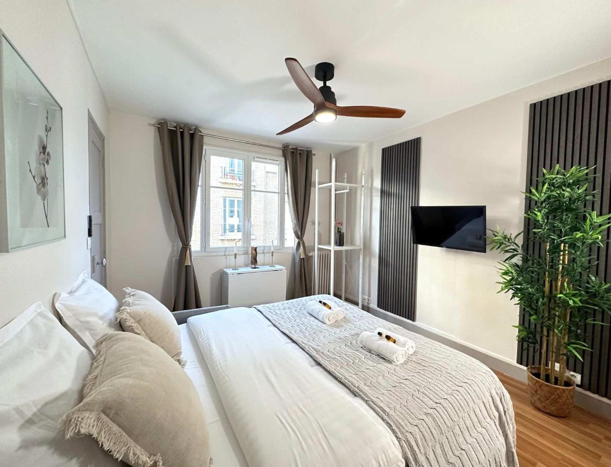 Beautiful Near Parc Des Expositions Paris