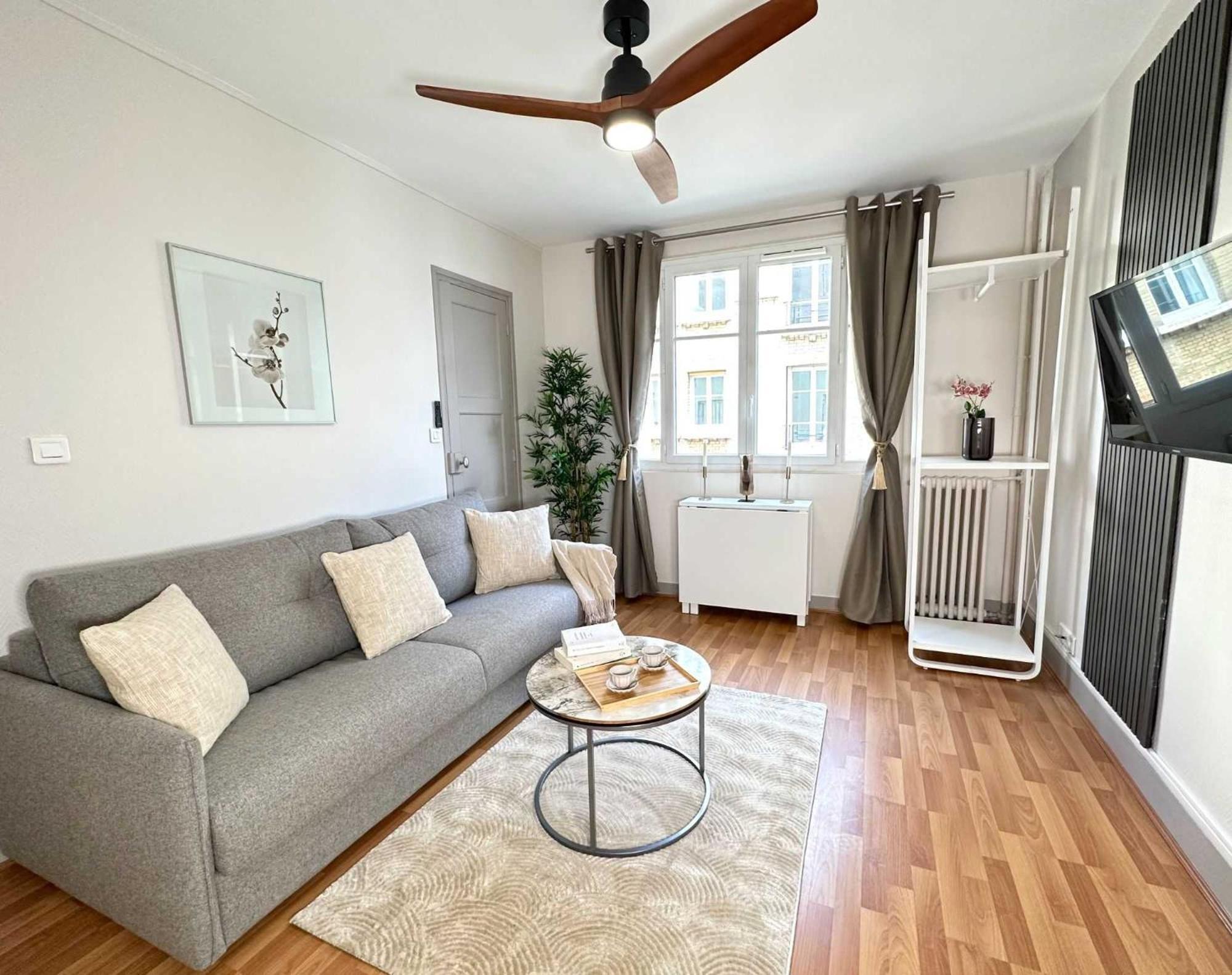 Beautiful Near Parc Des Expositions Apartment Paris