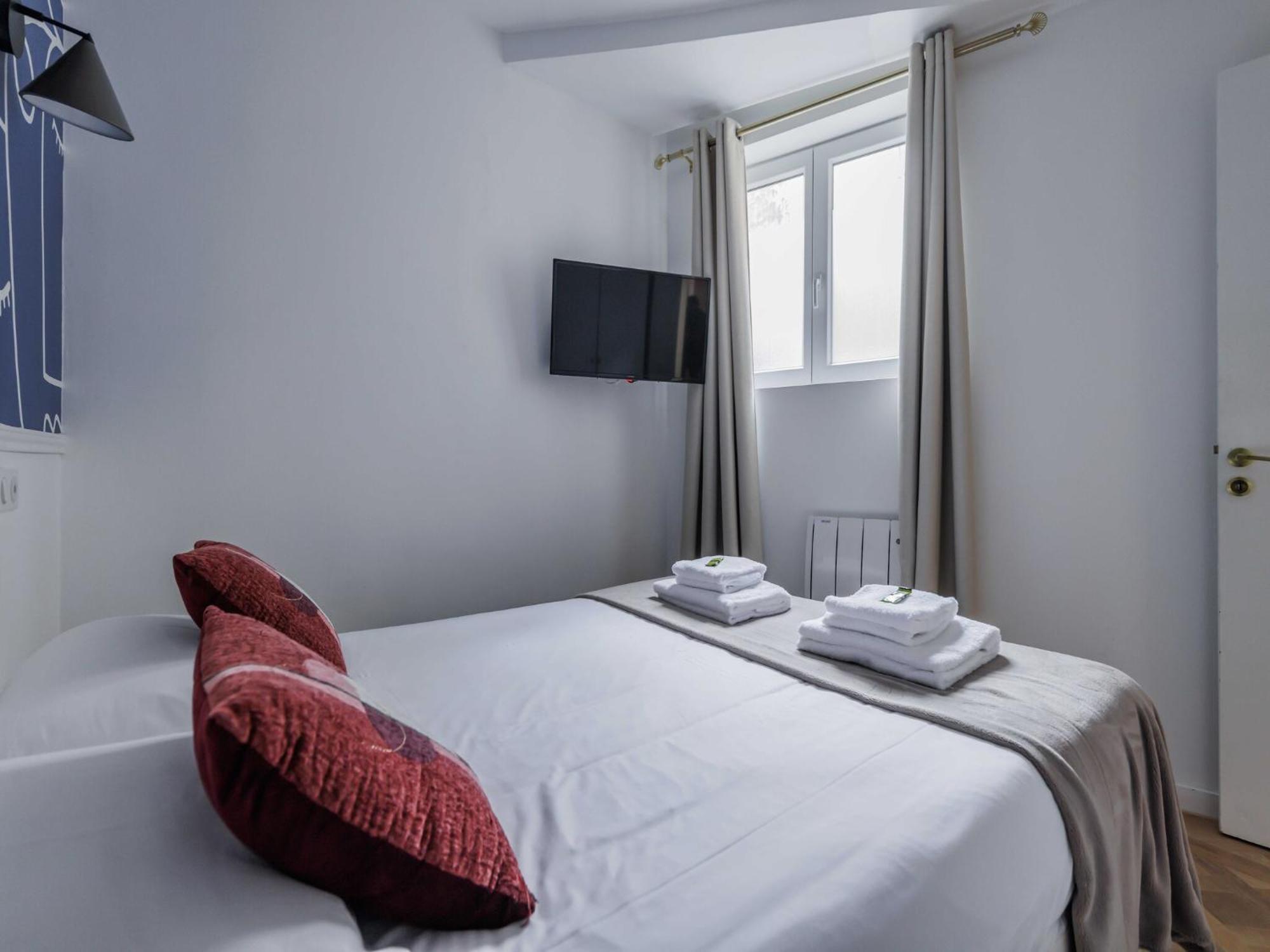 Chic, Comfortable Flat Near Rue Montmartre Apartment Paris