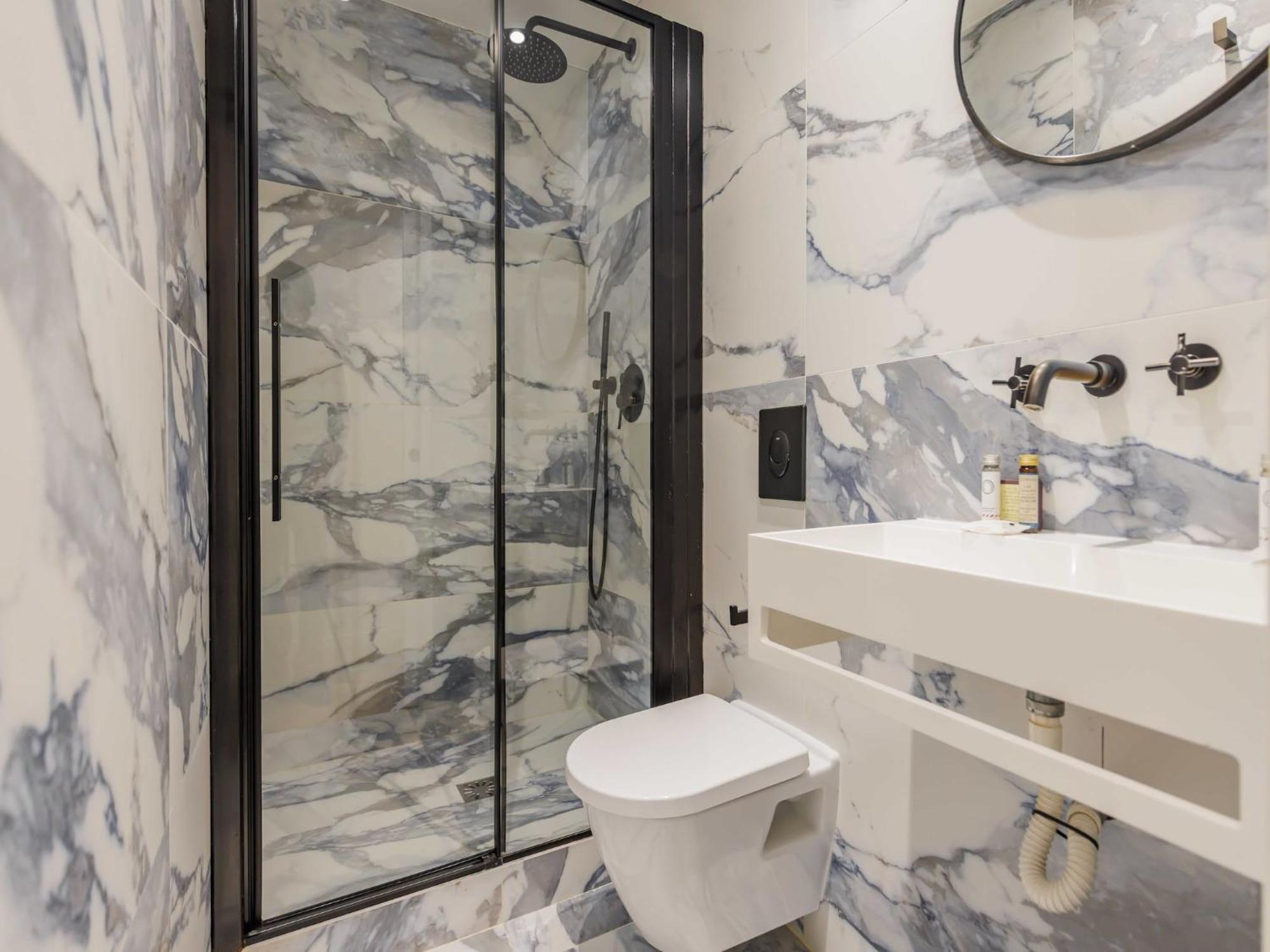 Chic, Comfortable Flat Near Rue Montmartre Apartment *