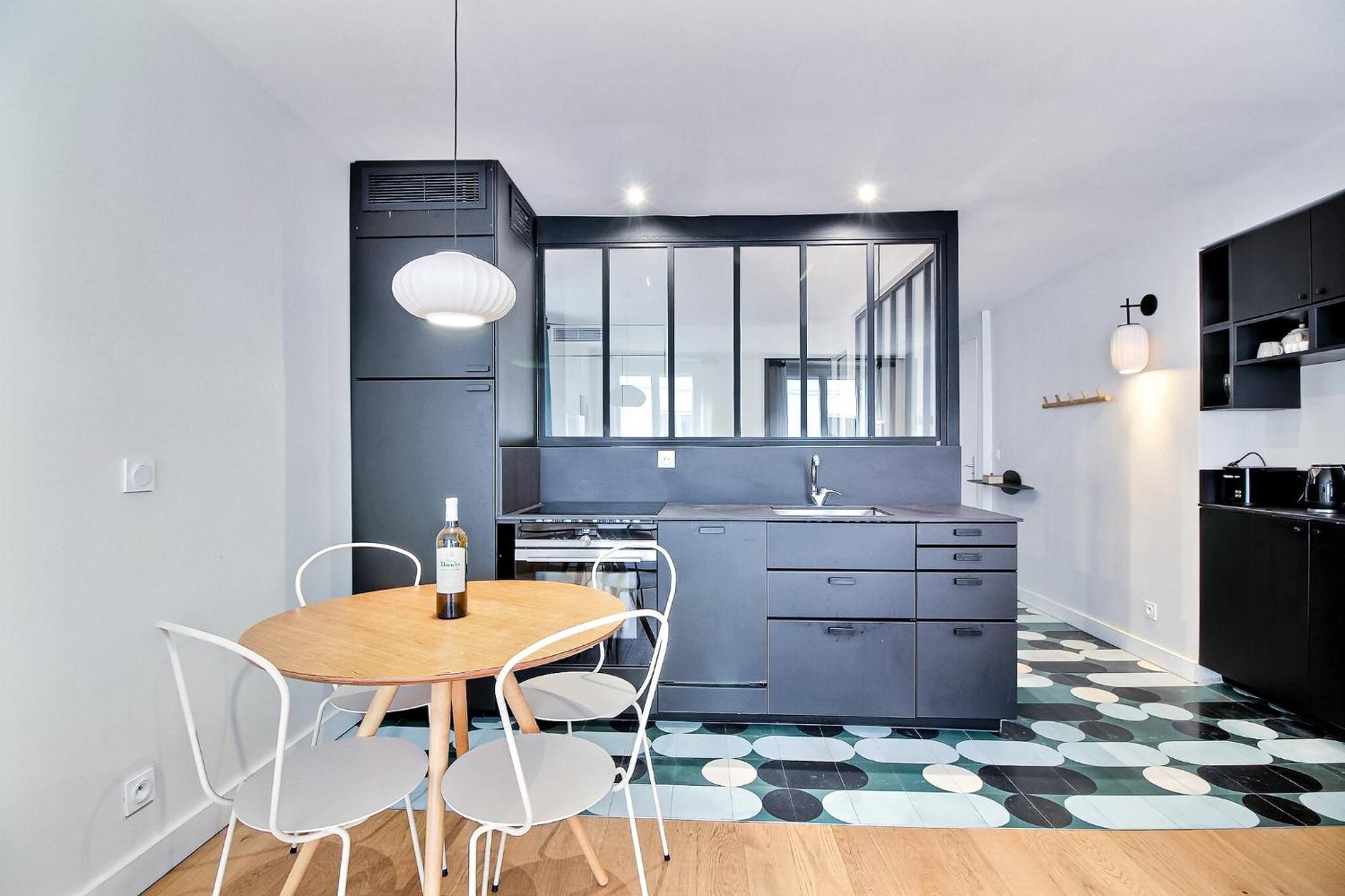 102216 - 4 Personnes Montorgueil Appartement Paris
