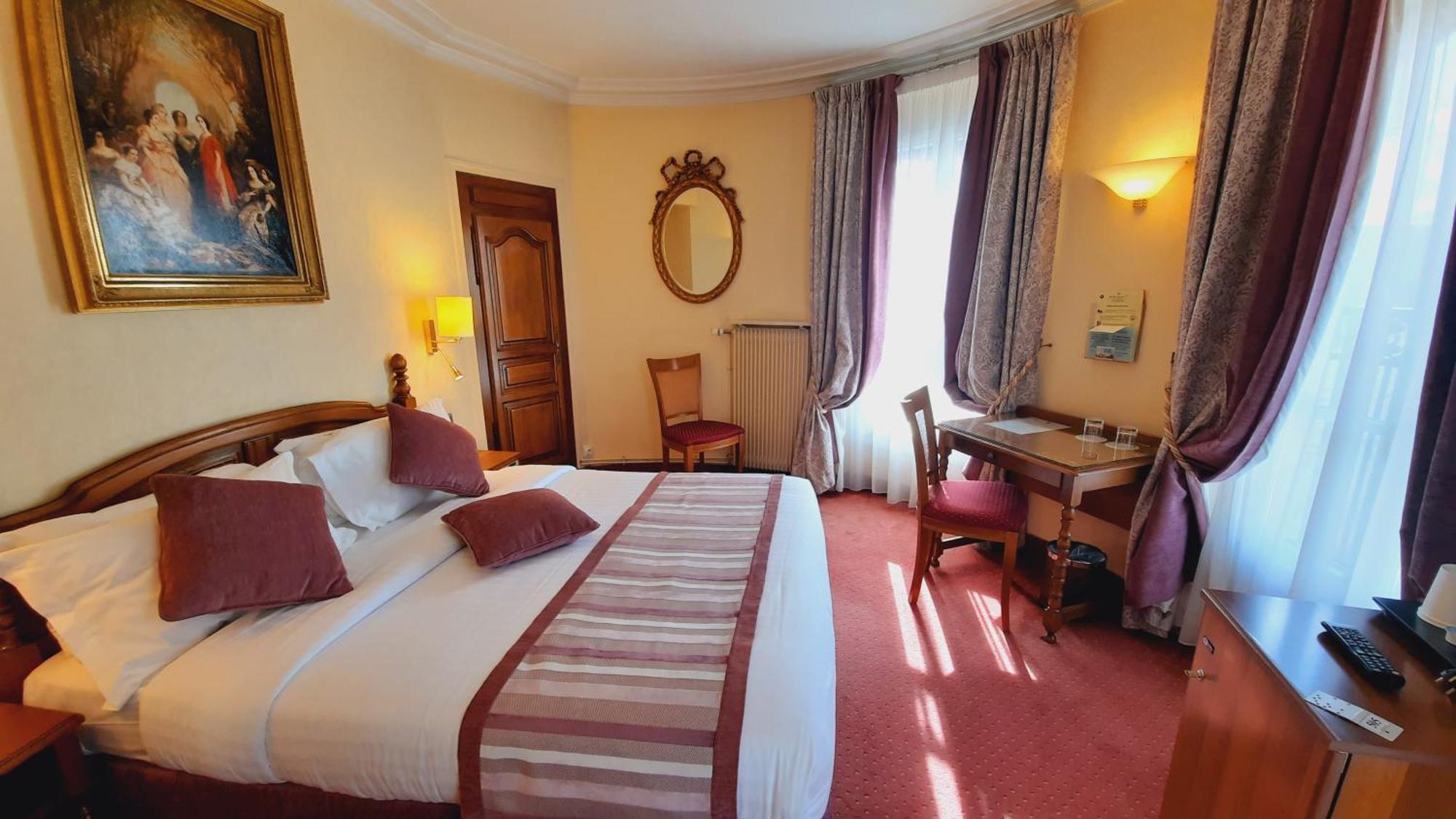 Paix Republique Hotel Paris