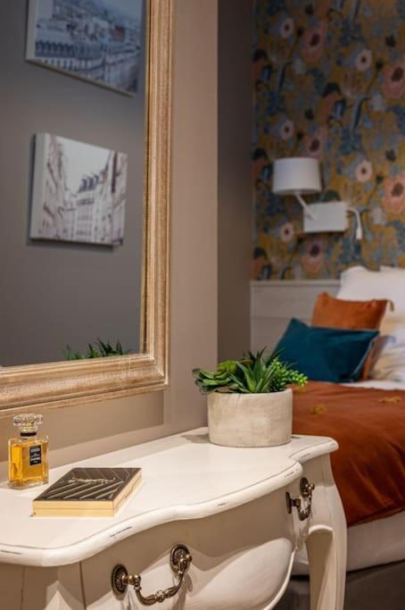 My Boudoir Apartment