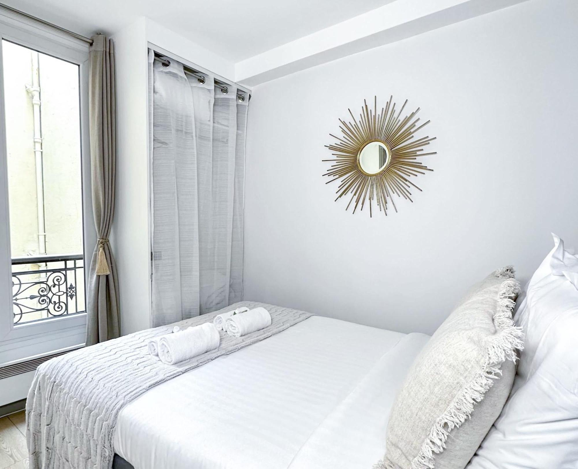 Comfortable Family Flat In Paris