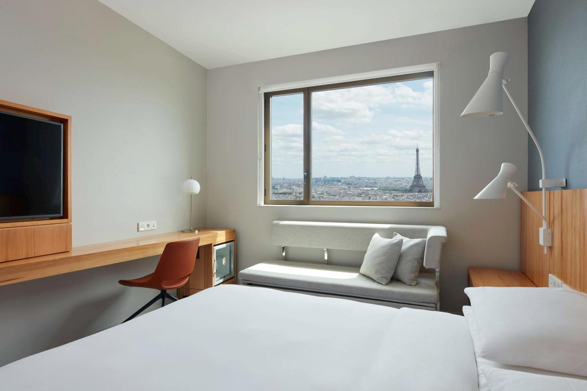 Hyatt Regency Etoile Hotel