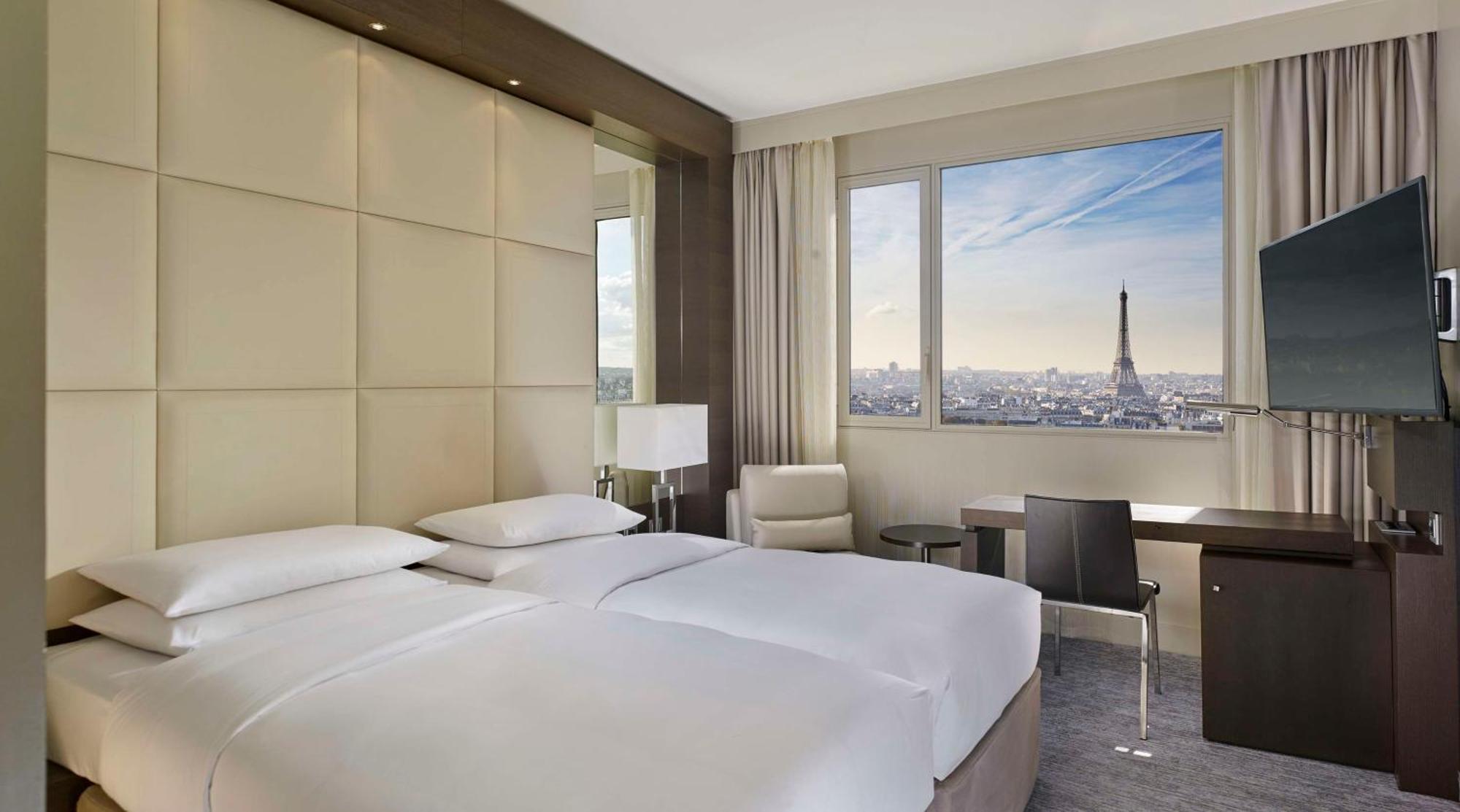 Hyatt Regency Etoile 4* Paris