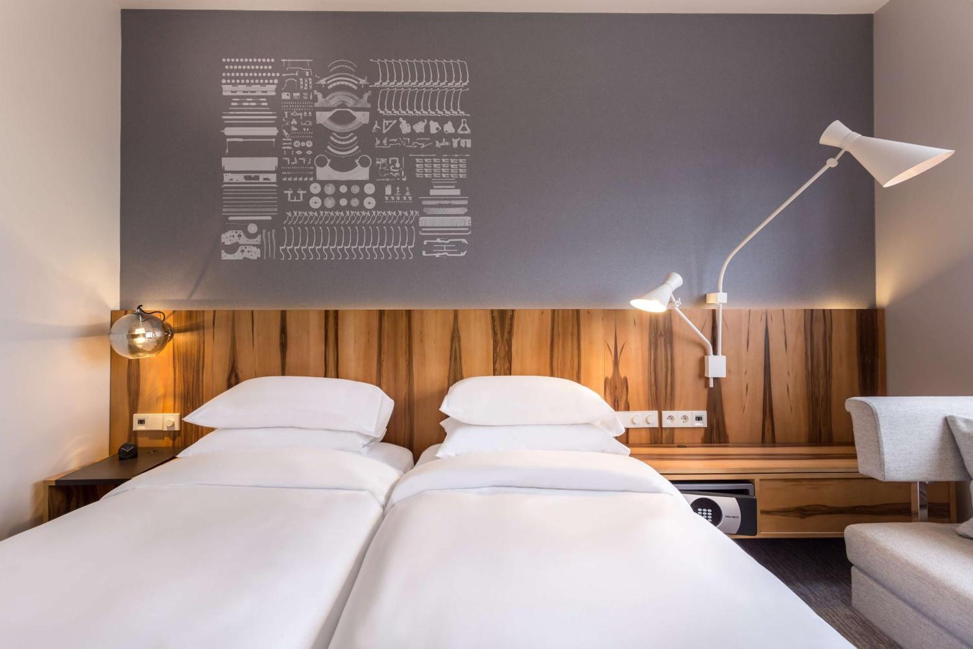 Hotel Hyatt Regency Etoile Paris