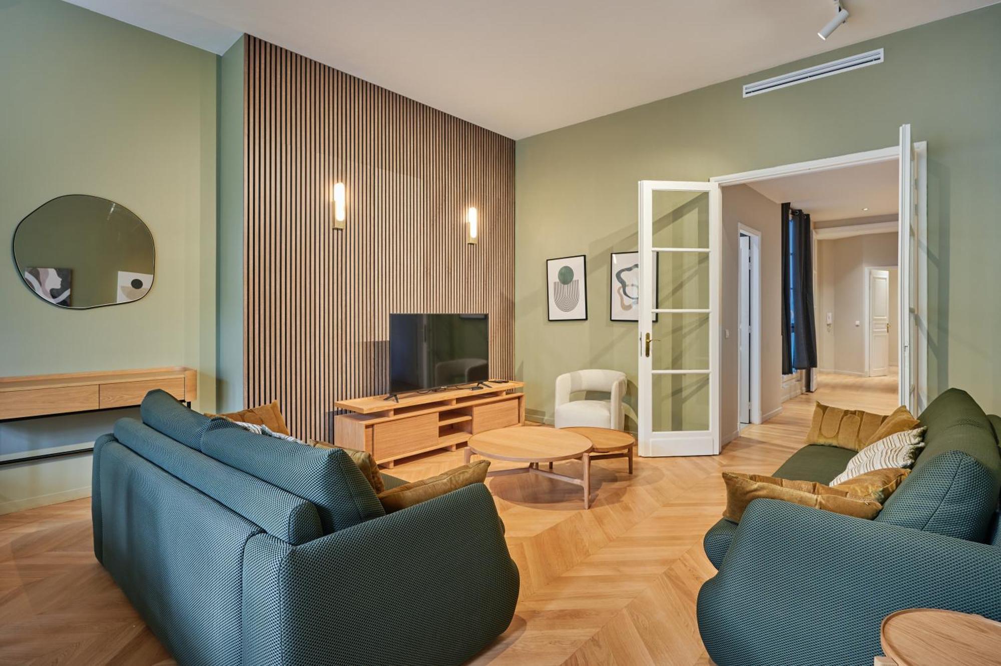 Elegant 2-bedroom - Trocadero