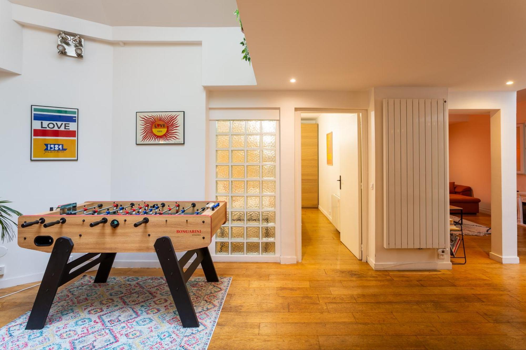 Loft Familial Au Coeur De Avec Clim, Arcade Et Baby-foot Proche Republique Et Canal St Martin Apartment Paris