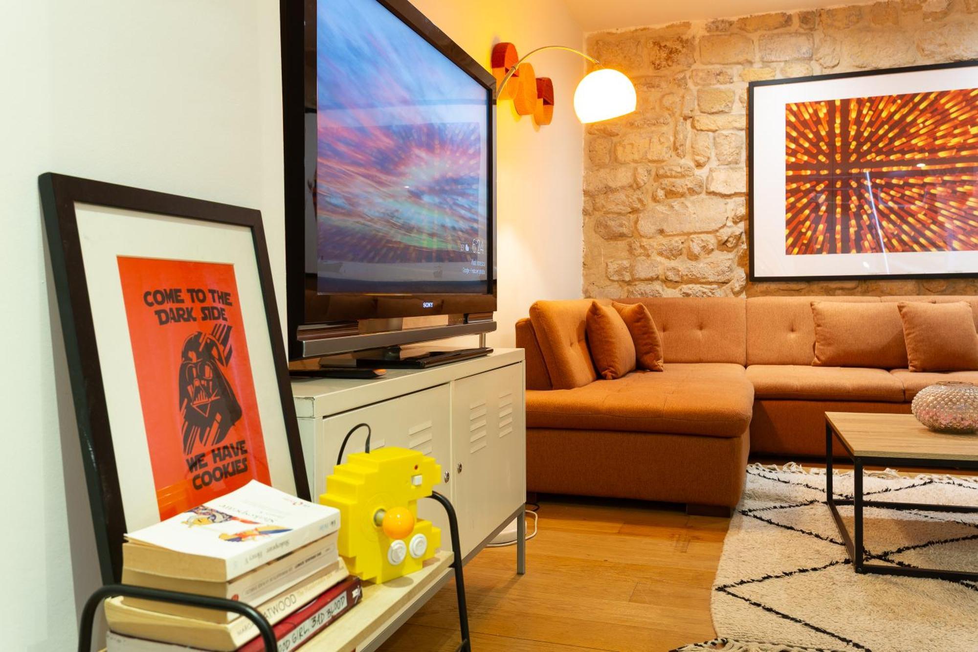 Apartment Loft Familial Au Coeur De Avec Clim, Arcade Et Baby-foot Proche Republique Et Canal St Martin Paris