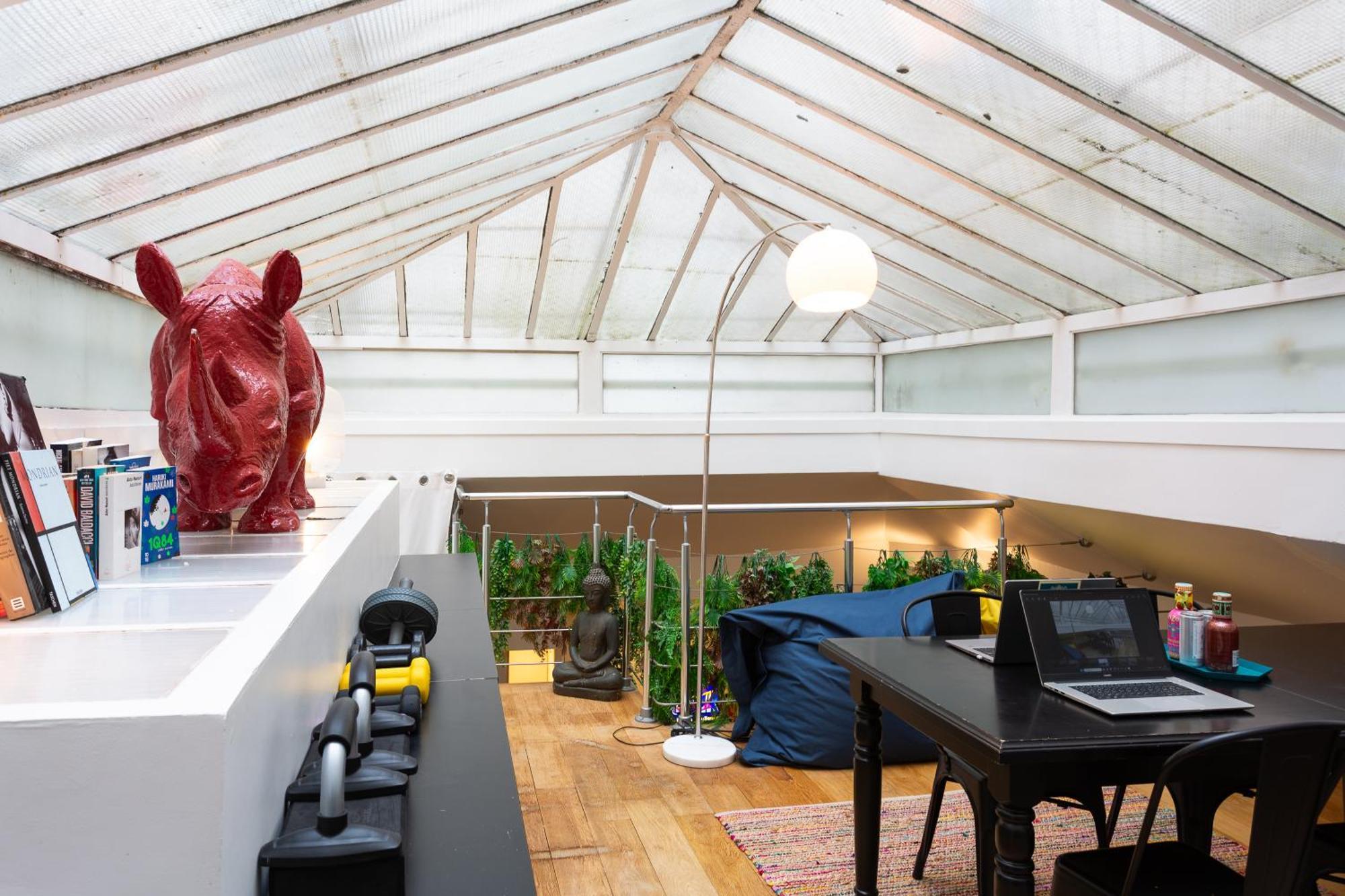 Loft Familial Au Coeur De Avec Clim, Arcade Et Baby-foot Proche Republique Et Canal St Martin *