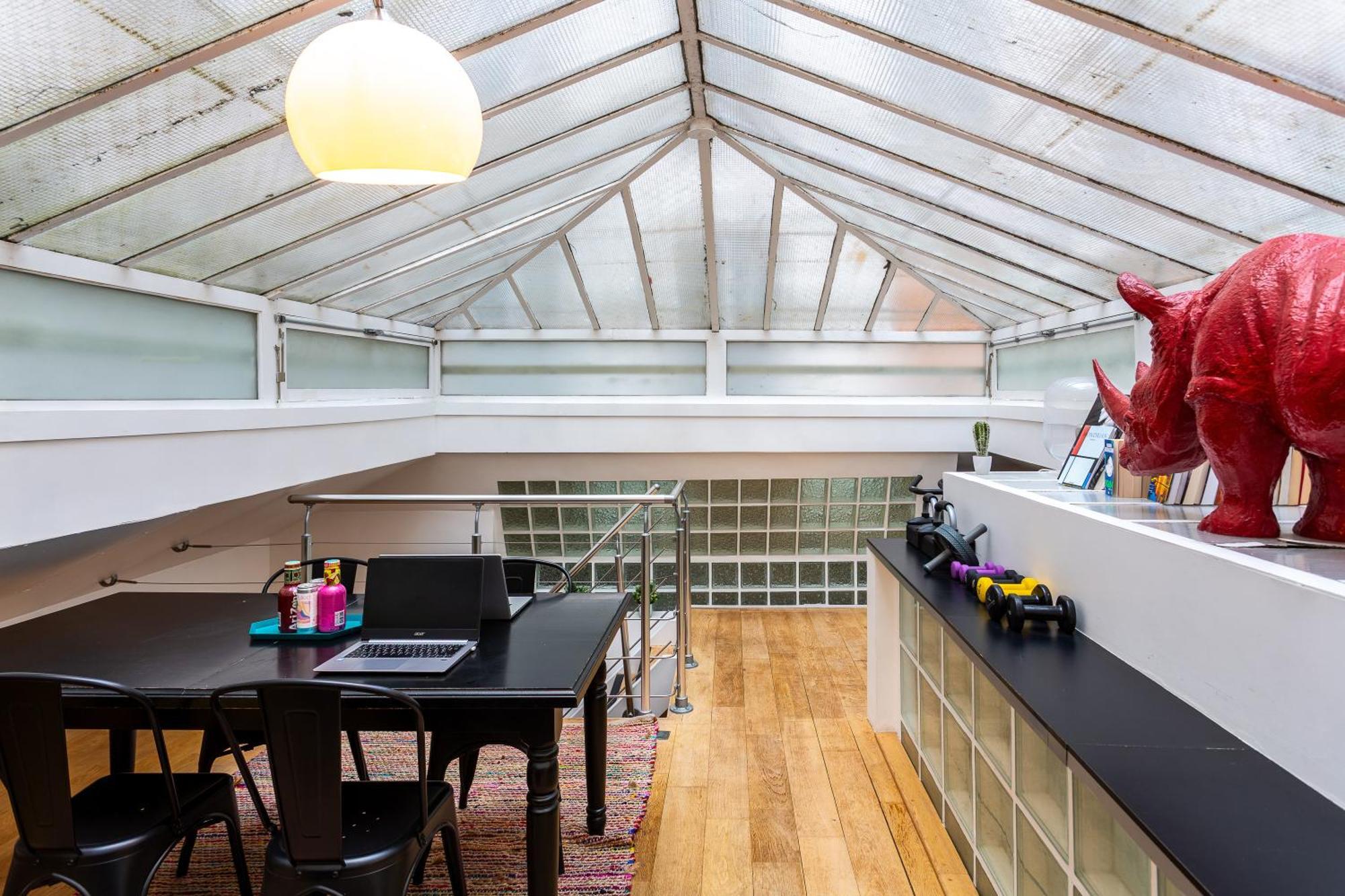Loft Familial Au Coeur De Avec Clim, Arcade Et Baby-foot Proche Republique Et Canal St Martin Paris