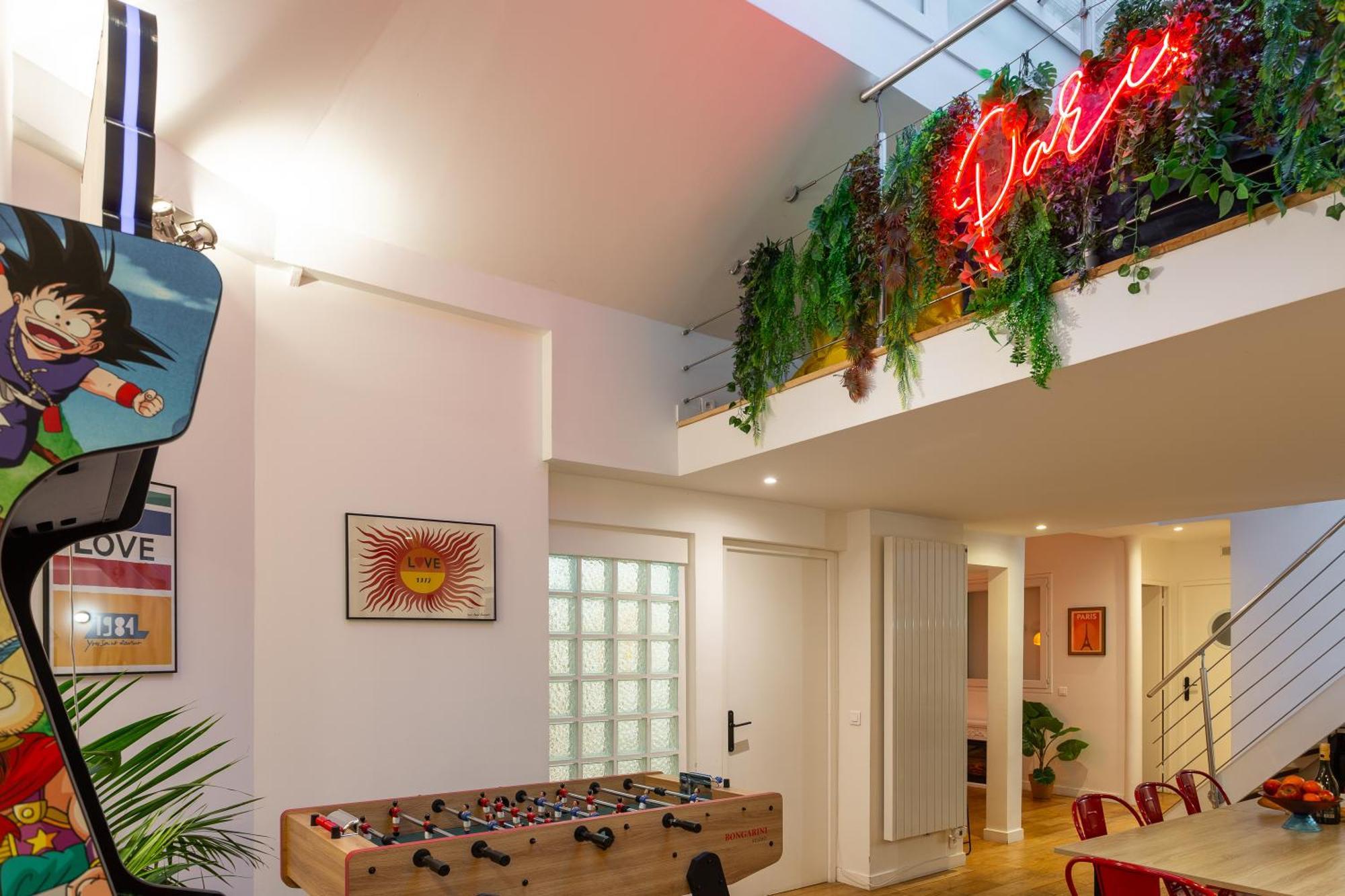 Loft Familial Au Coeur De Avec Clim, Arcade Et Baby-foot Proche Republique Et Canal St Martin * Paris