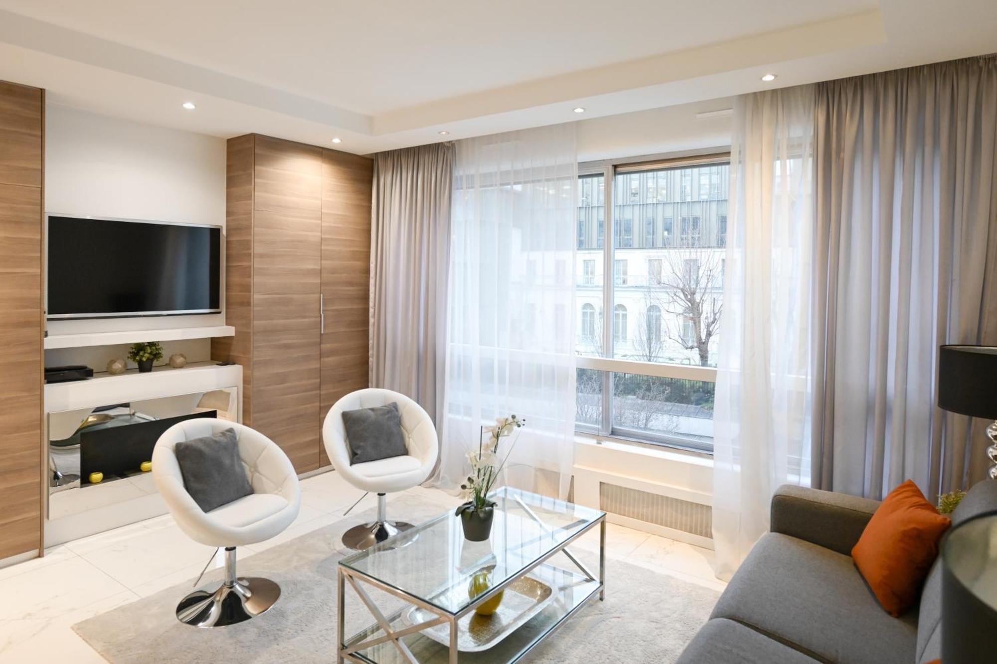 Modern & Peaceful 1bd By Champs-elysees With Ac Appartement *