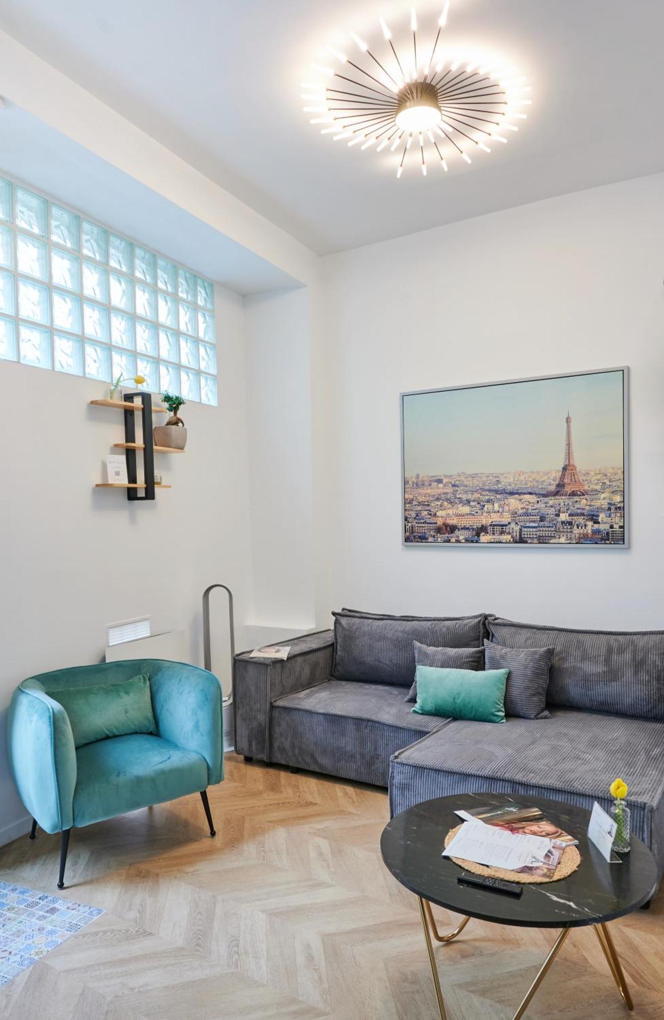 Cozy With 2 Bedrooms In - 14eme *