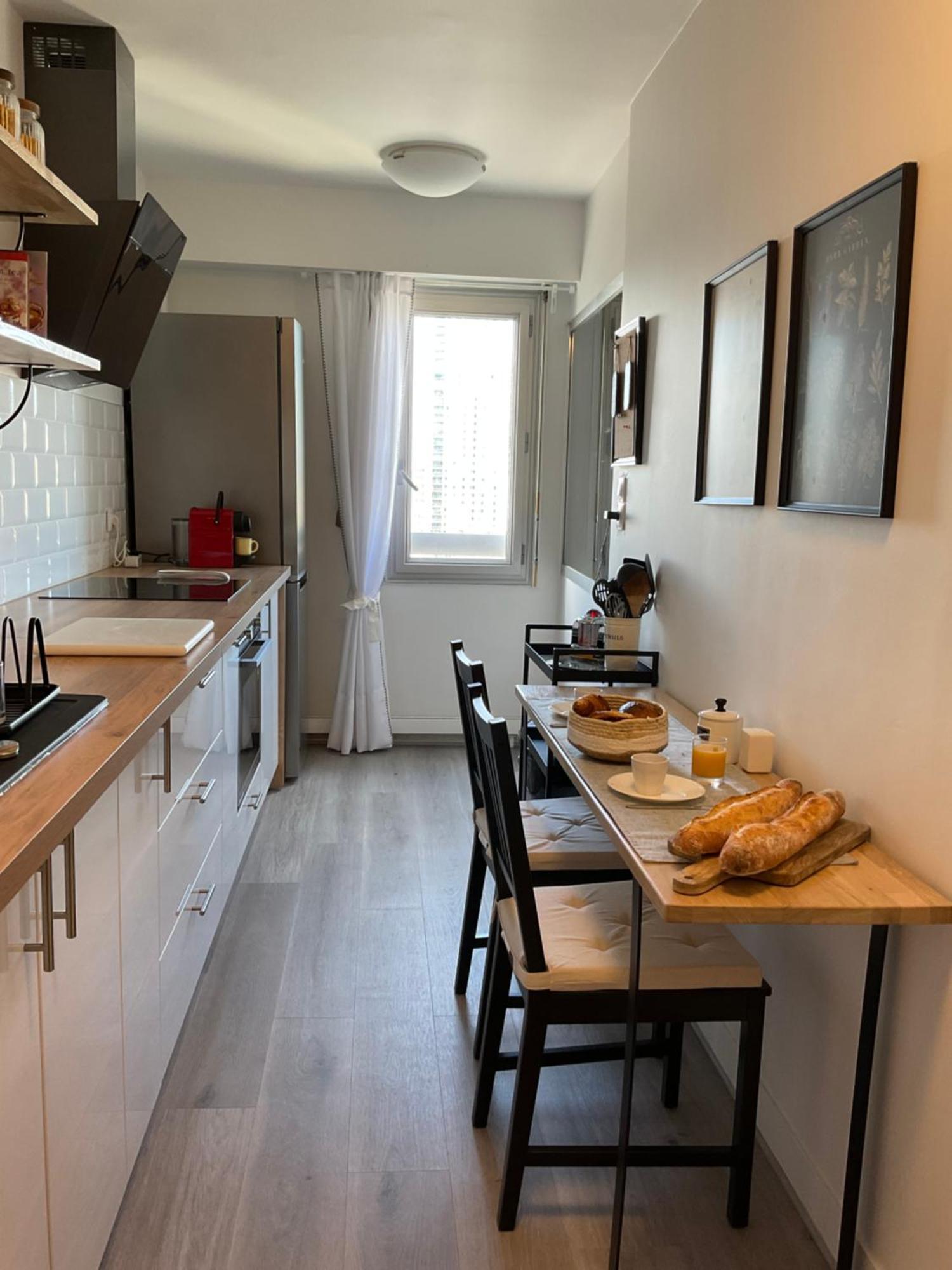 Appartement Chic Parisian Sacre Coeur Views *