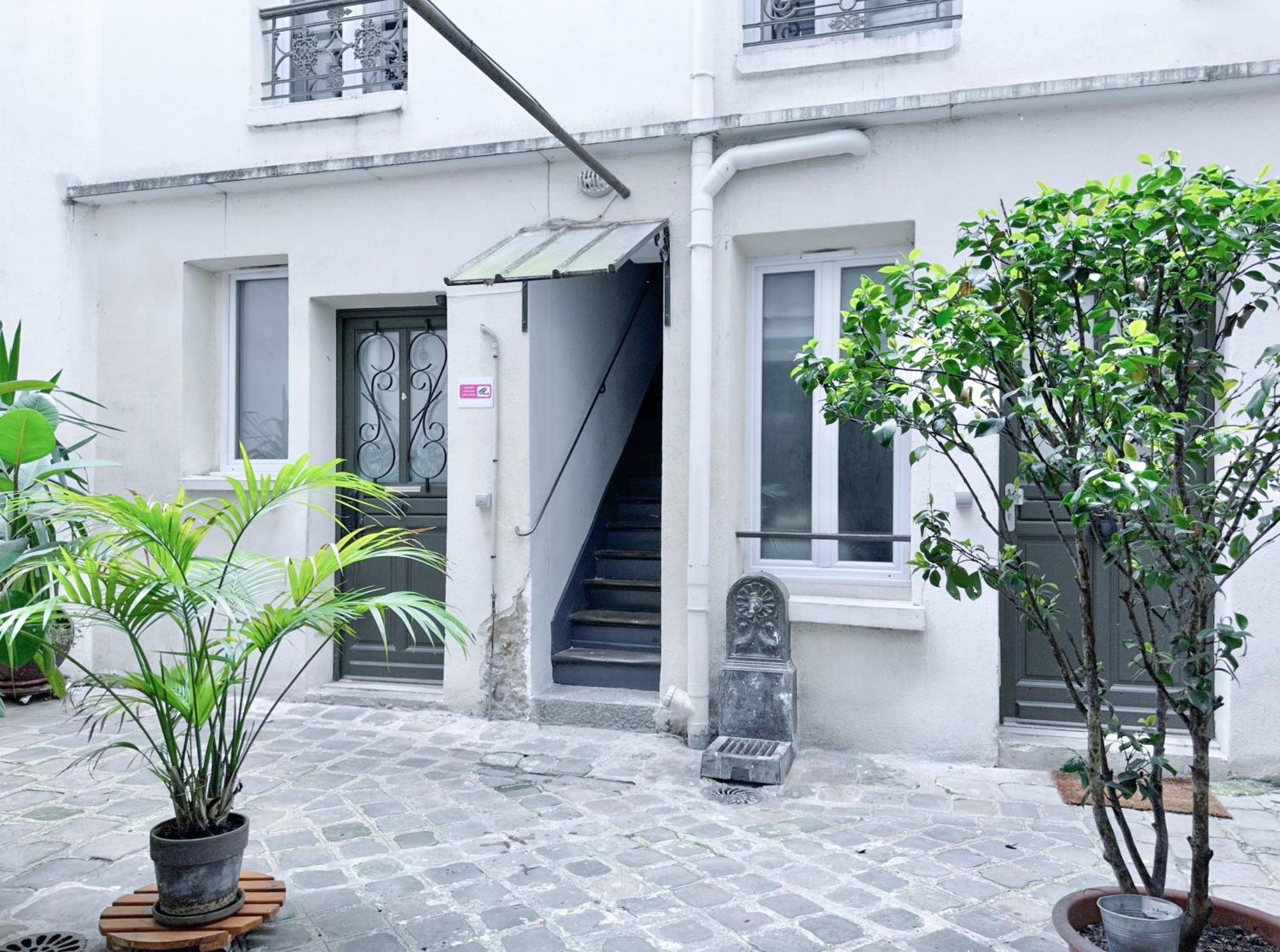 Calm Near Montparnasse Apartment Paris