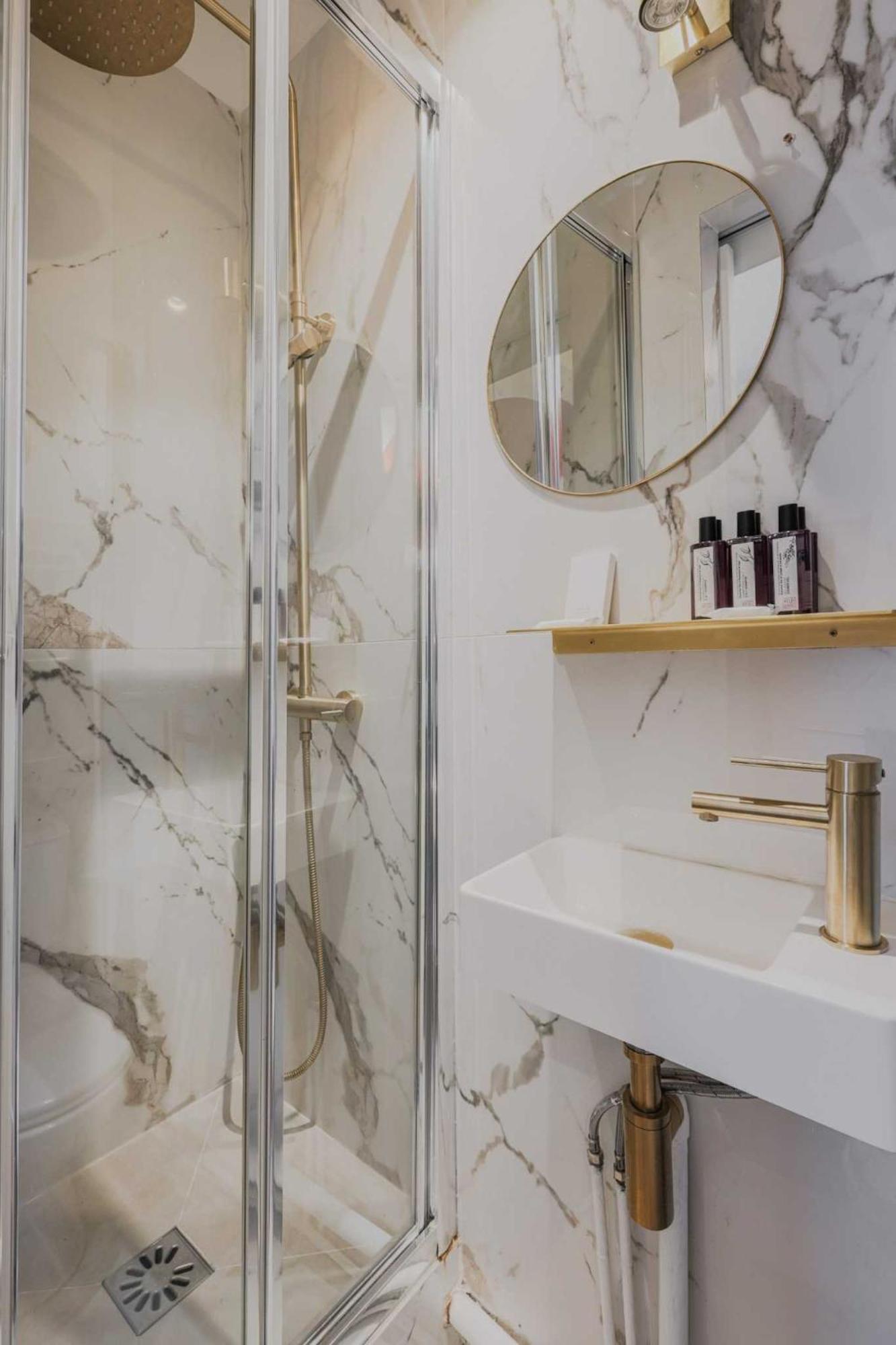 Intimate - 2p - Faubourg-montmartre *