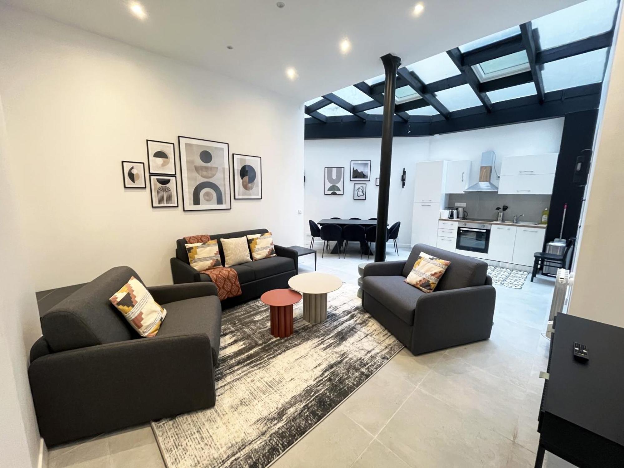 Apartment 08 Design Flat Republique