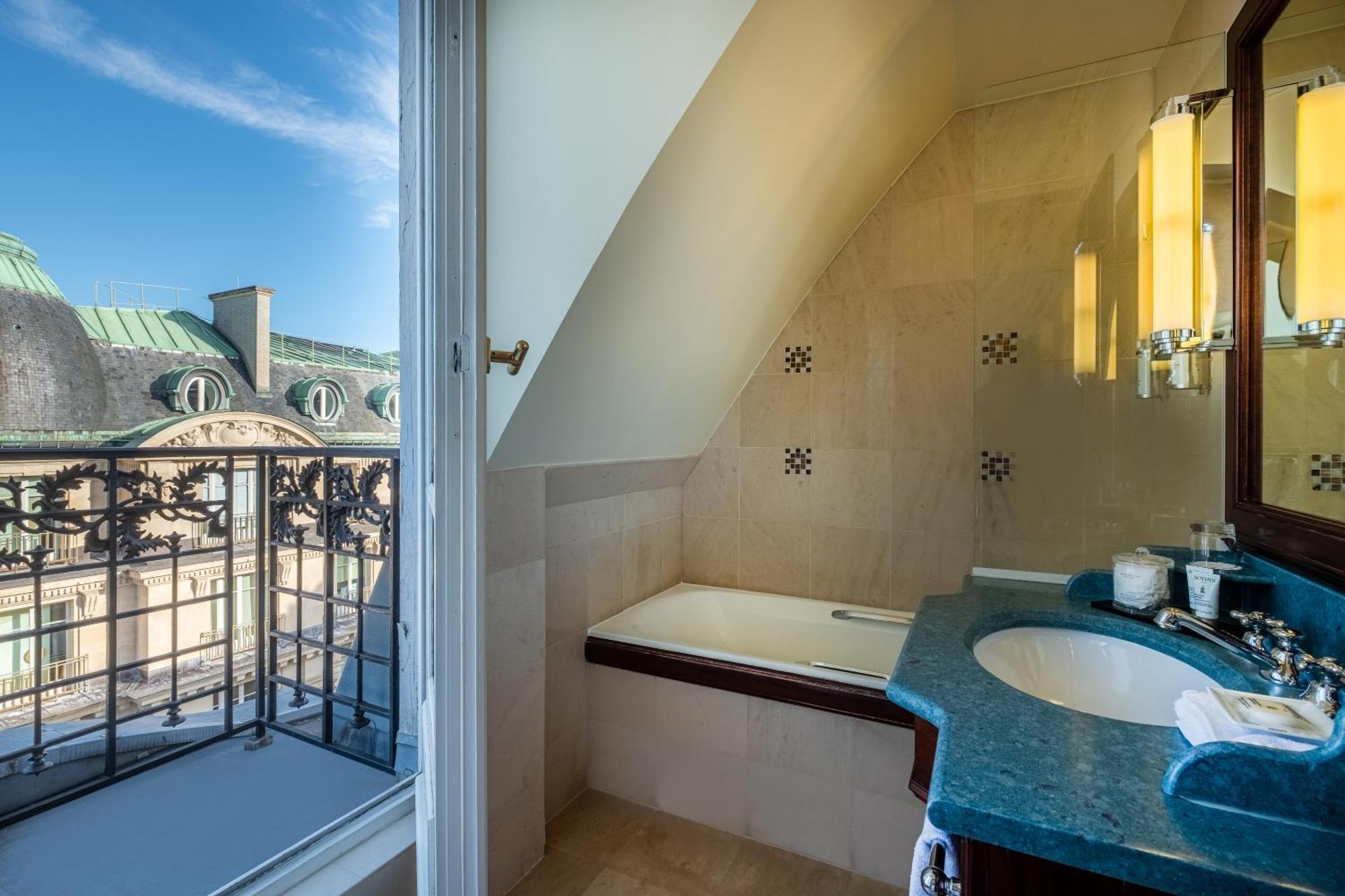 Hotel Pont Royal 5*