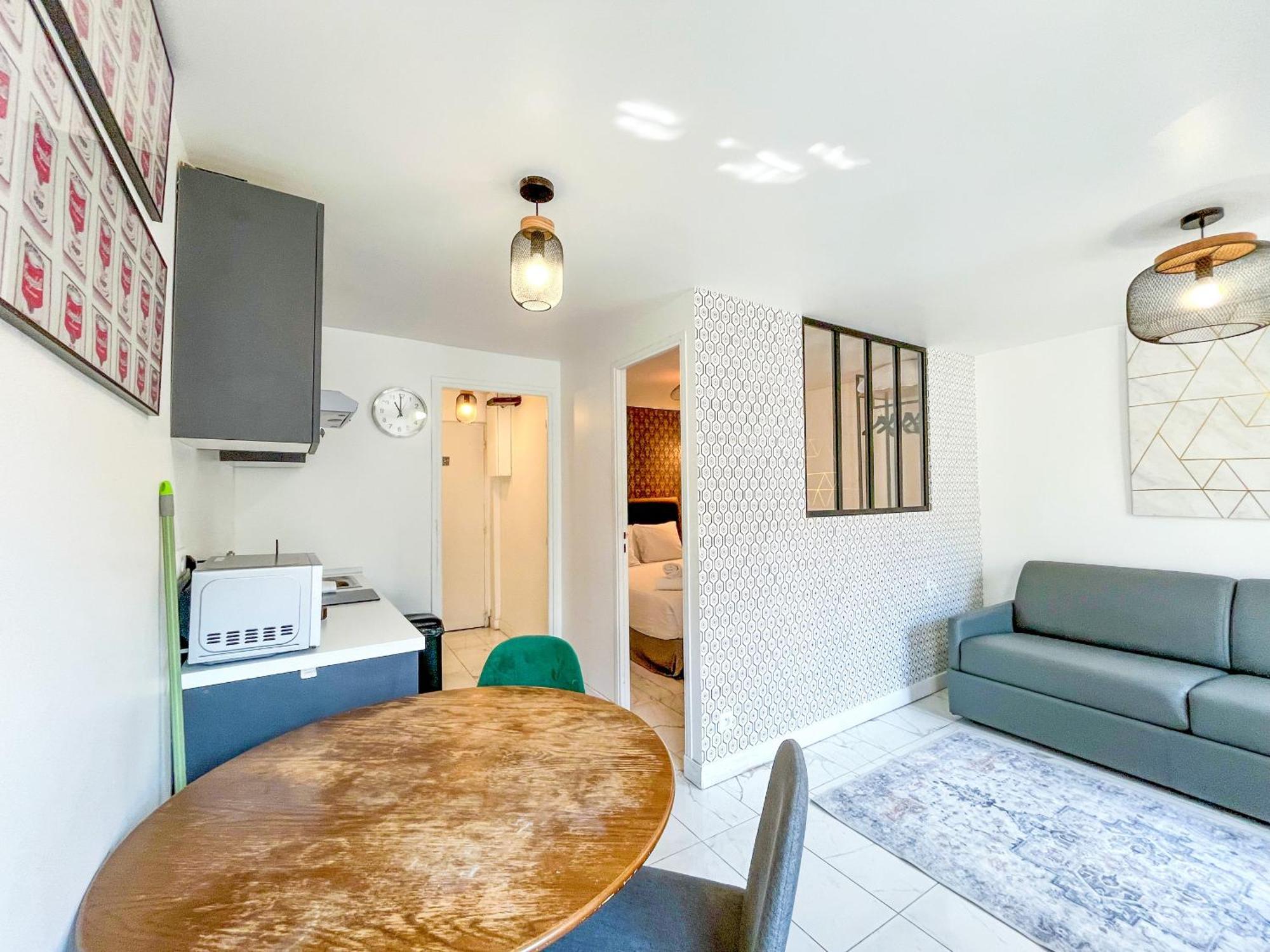 Apartment 143 - Urban Charming Flat In Center Of