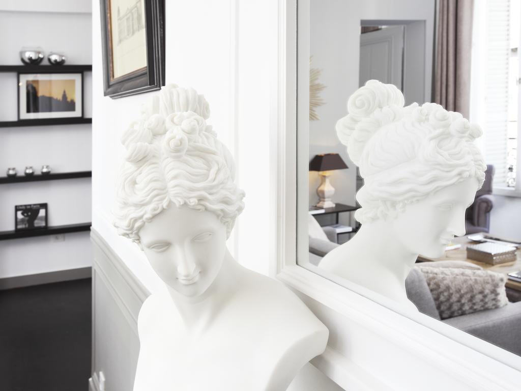 Apartment Livinparis - Luxury 3 Bedrooms Le Louvre I Paris