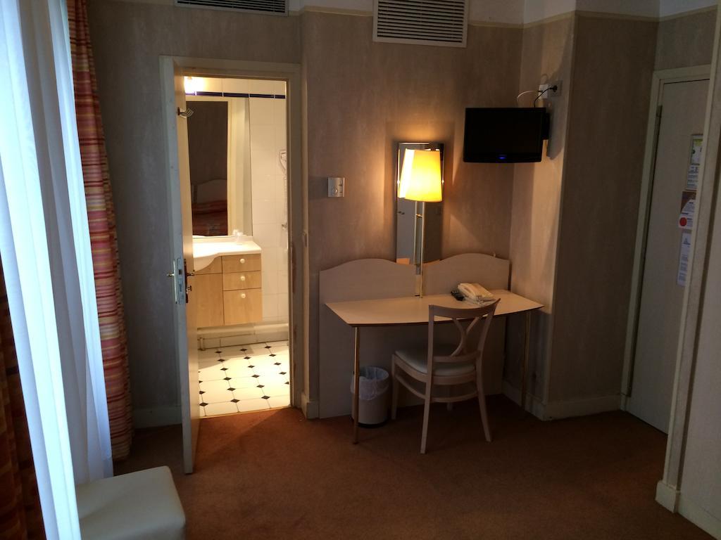 Hotel Eiffel Blomet