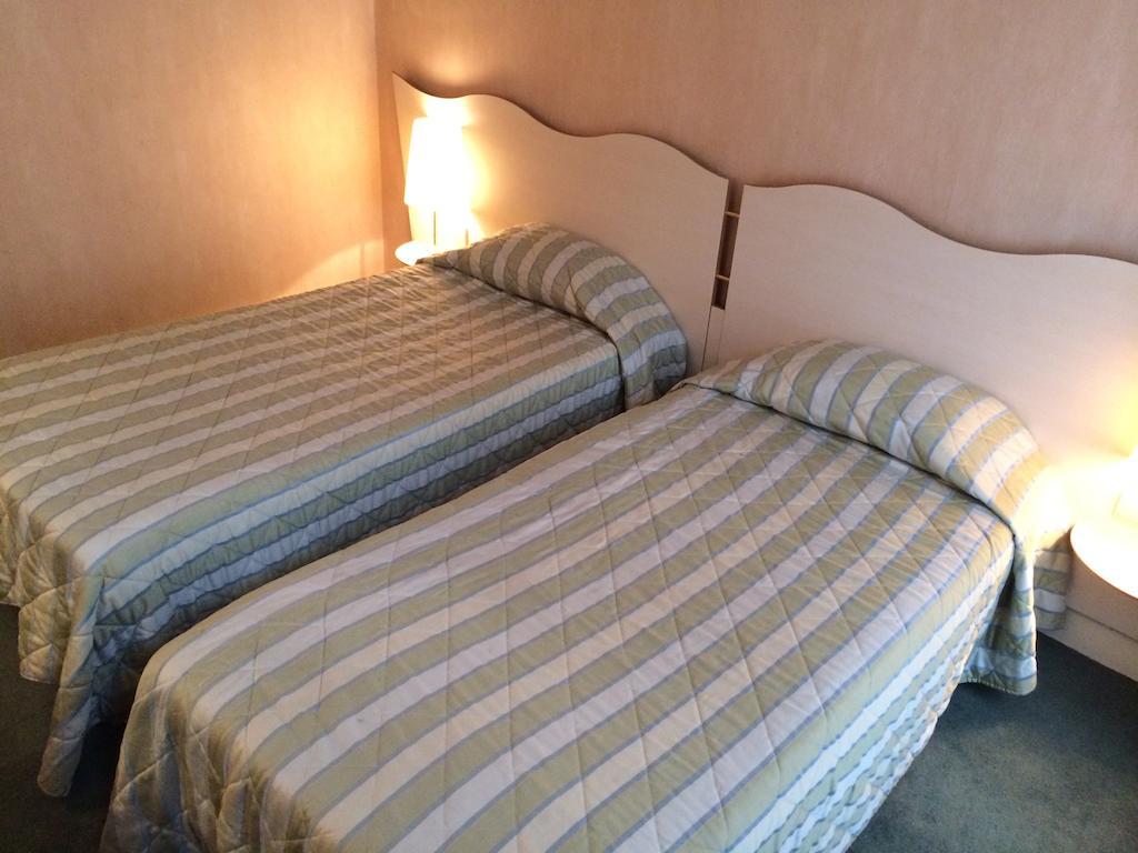 Hotel Eiffel Blomet