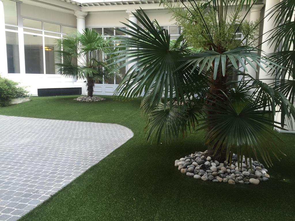 Apartment Centre Vendome 1 *