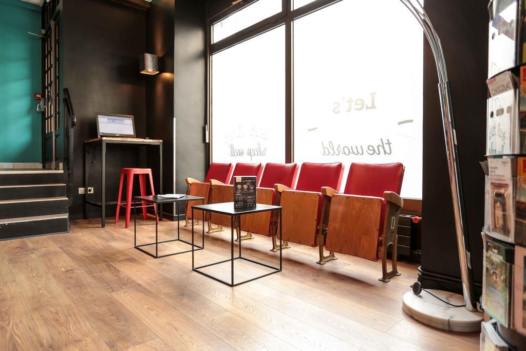 Hostel Arty Porte De Versailles By River Paris