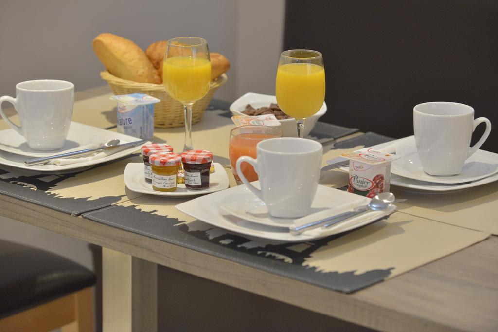 Hotel Du Chemin Paris