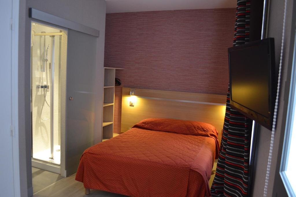 Hotel Des Pavillons Paris
