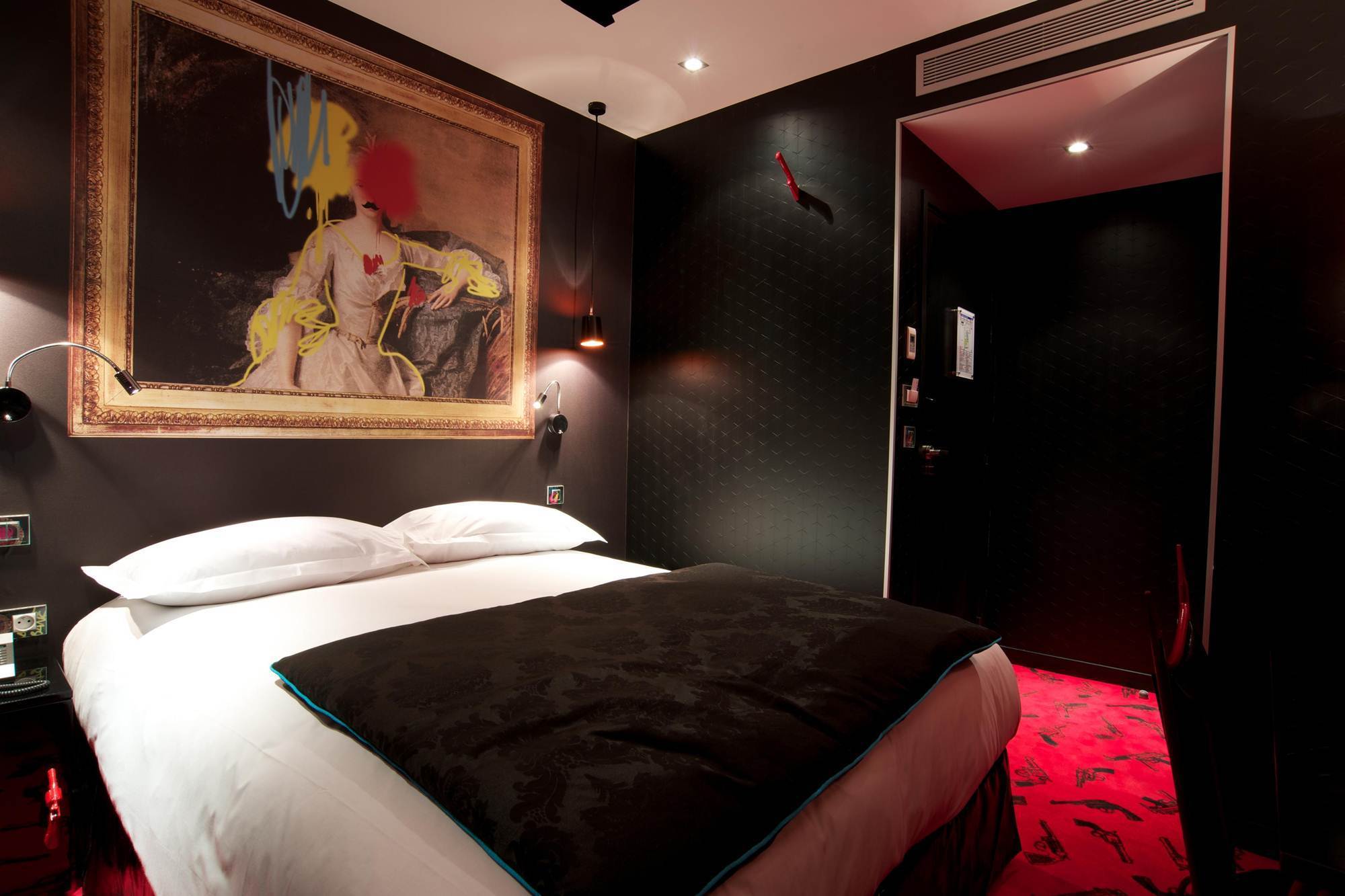 Vice Versa Hotel 4*