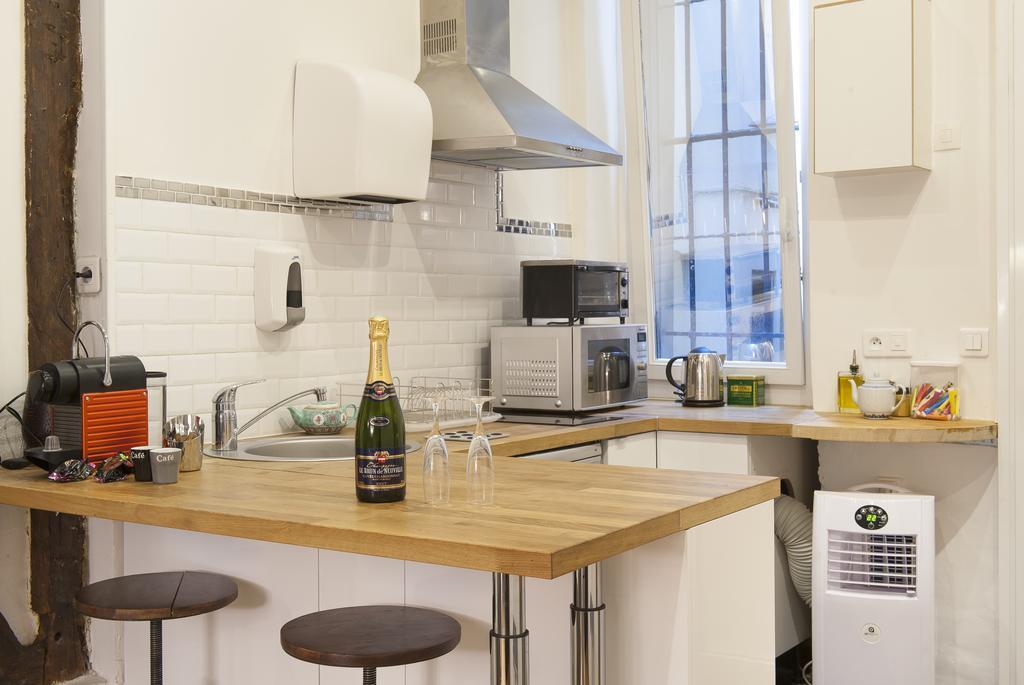 Apartment Petit Marais Paris
