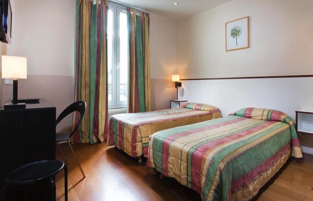 Merryl Hotel