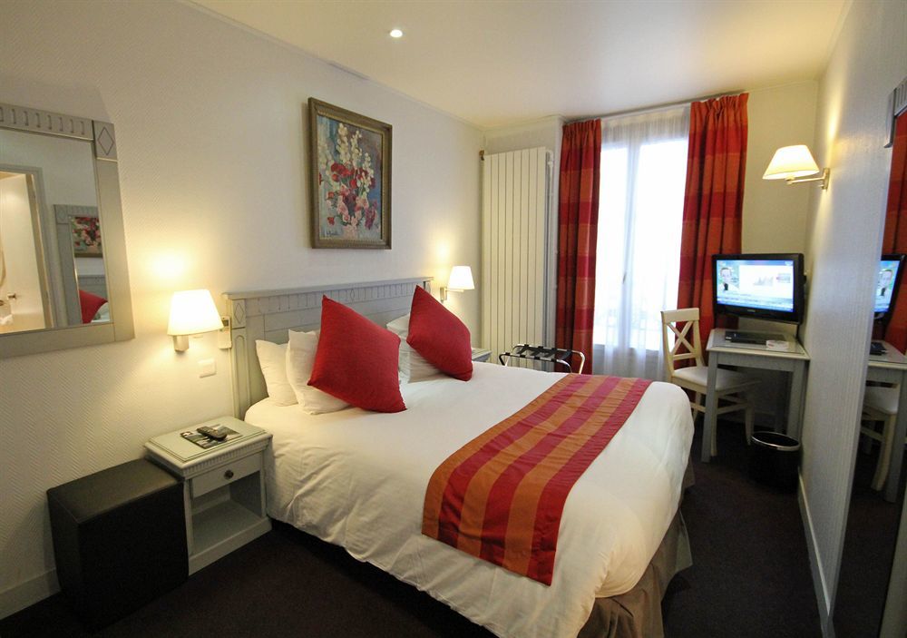 Agate Hotel 3*
