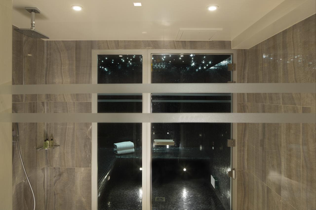 Hotel Monge 4*