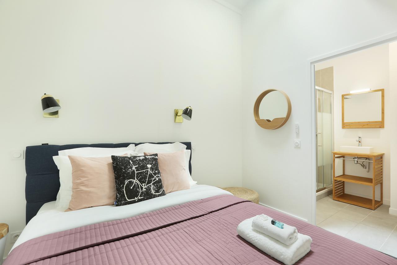 Rent A - Meslay Apartment