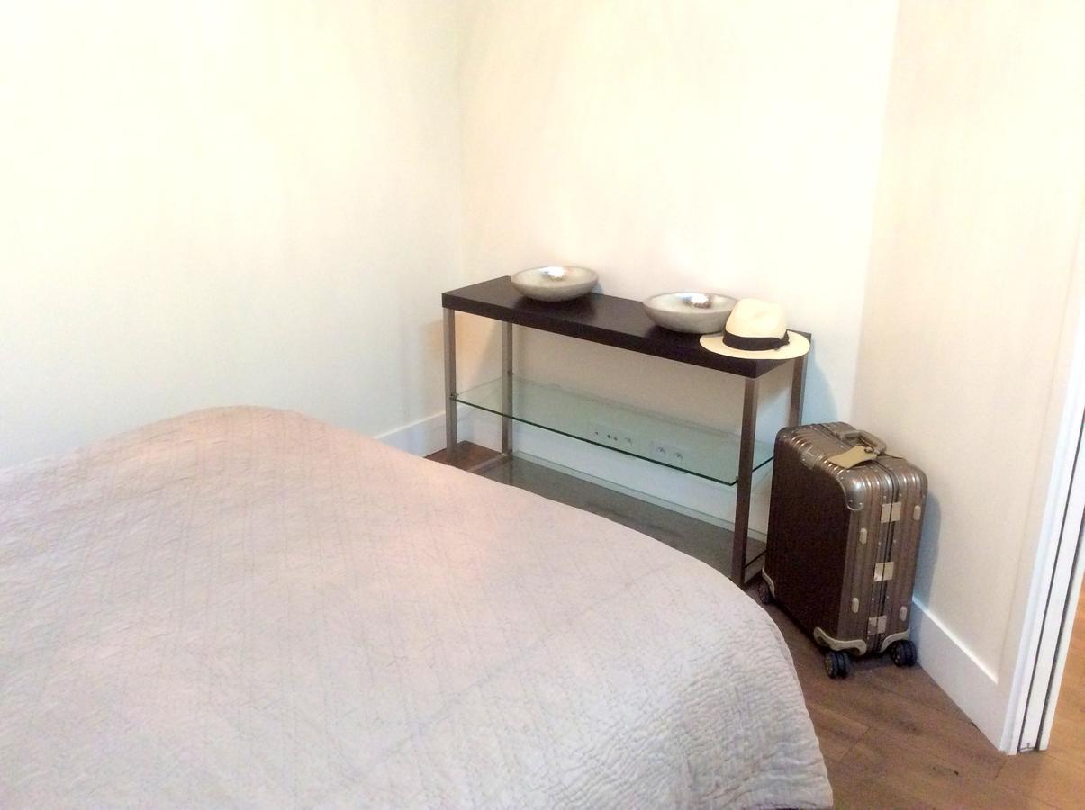 Two Bedroom Luxury - Balcony With View Of Notre Dame Apartment *