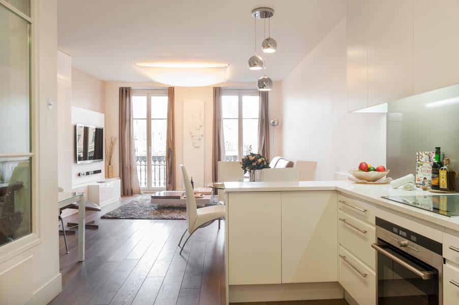 Apartment Two Bedroom Luxury - Balcony With View Of Notre Dame *
