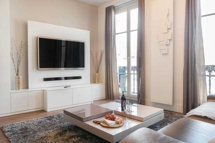 Apartment Two Bedroom Luxury - Balcony With View Of Notre Dame