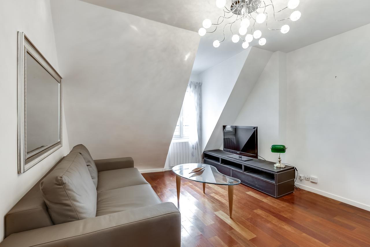 Private Apartment - Rue Cler - Eiffel Tower View Appartement