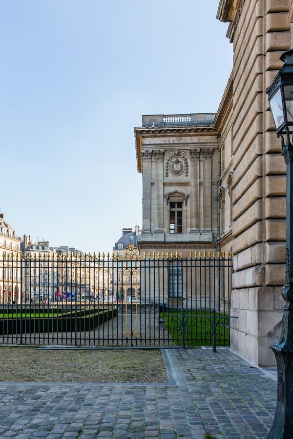 Apartment Veeve - Steps From The Louvre