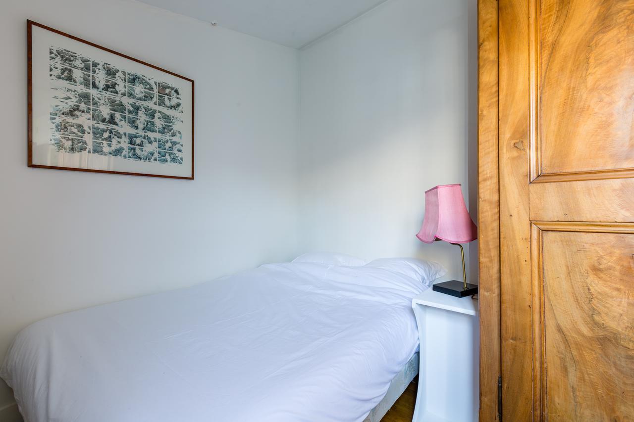 Apartment Veeve - Steps From The Louvre *