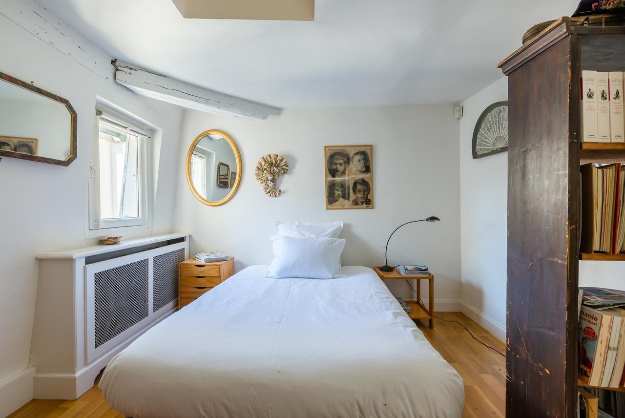 Apartment Veeve - Steps From The Louvre