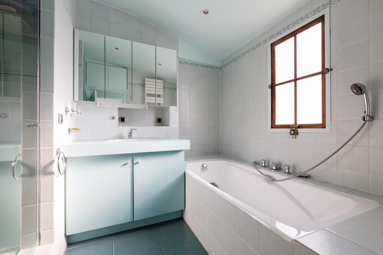 Apartment Veeve - Steps From The Louvre *