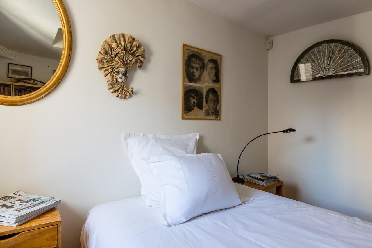 Apartment Veeve - Steps From The Louvre